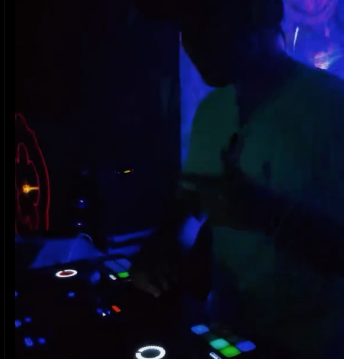 Captura de pantalla 2025-03-01 a la(s) 12.57.53 p. m.